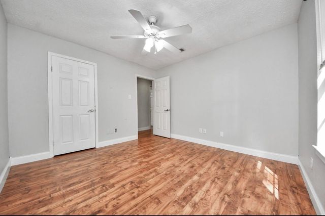 2015 E Lacey Oak Cir, The Woodlands, TX 77380