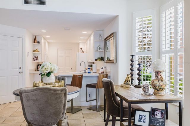 1564 NAPOLI DRIVE W, Sarasota, FL 34232