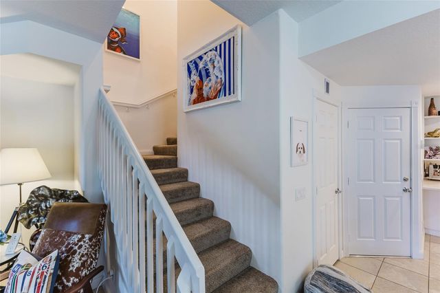 1564 NAPOLI DRIVE W, Sarasota, FL 34232