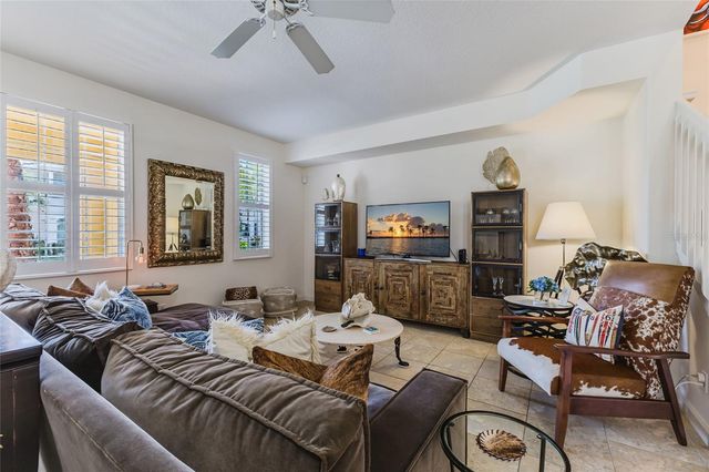 1564 NAPOLI DRIVE W, Sarasota, FL 34232