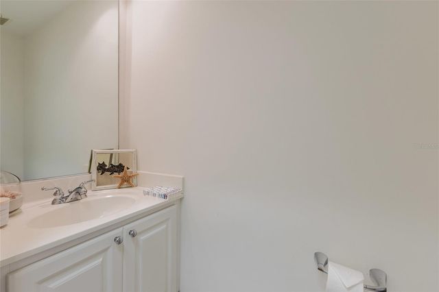 1564 NAPOLI DRIVE W, Sarasota, FL 34232