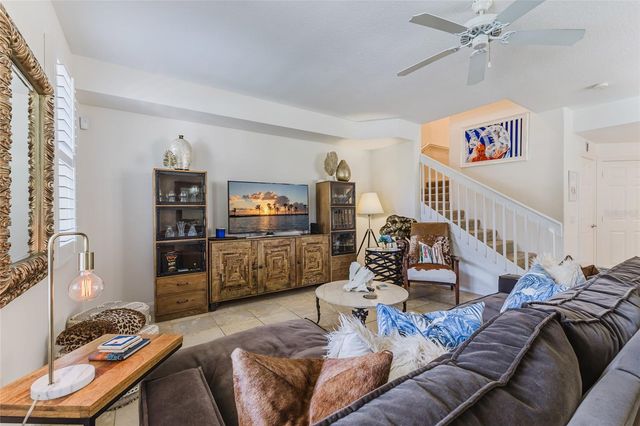 1564 NAPOLI DRIVE W, Sarasota, FL 34232