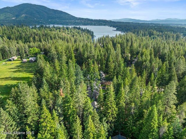 11820 N Friar DR, Hayden, ID 83835