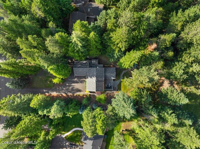 11820 N Friar DR, Hayden, ID 83835