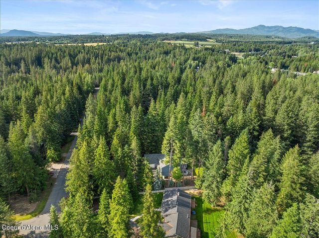 11820 N Friar DR, Hayden, ID 83835