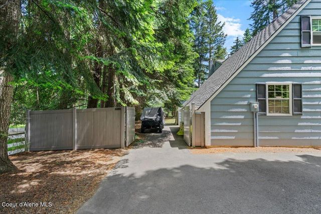 11820 N Friar DR, Hayden, ID 83835