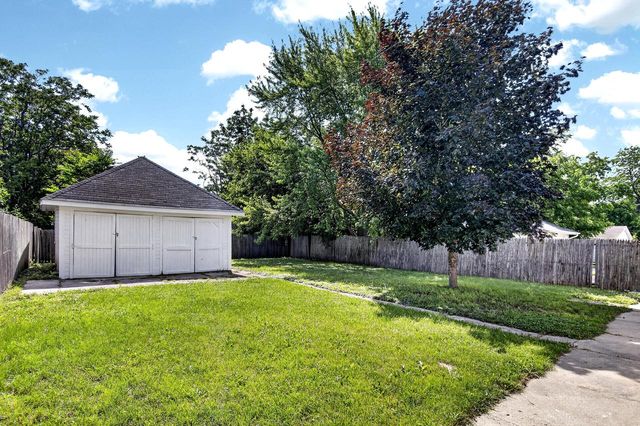 6053 37th AVENUE, Kenosha, WI 53142