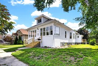 6053 37th AVENUE, Kenosha, WI 53142