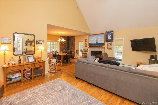 219 Brimstone Hill Road, Pine Bush, NY 12566