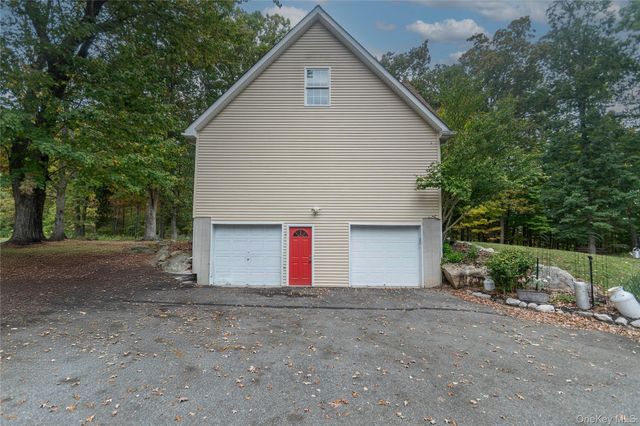 219 Brimstone Hill Road, Pine Bush, NY 12566