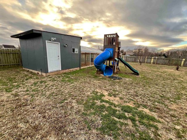 9603 W 575 S, Owensville, IN 47665