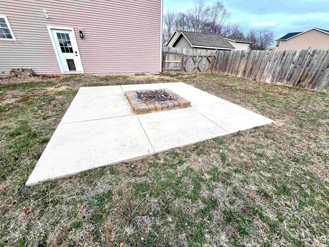 9603 W 575 S, Owensville, IN 47665