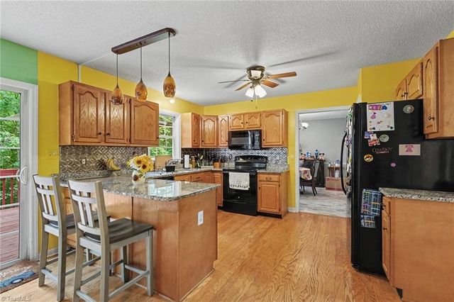 215 Blakes Court, Thomasville, NC 27360