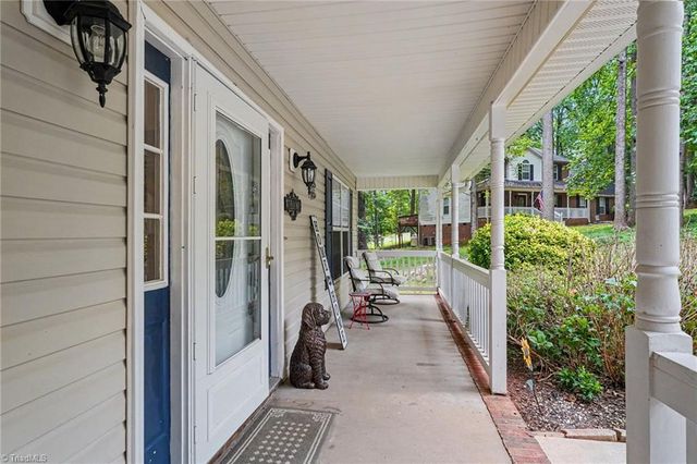 215 Blakes Court, Thomasville, NC 27360