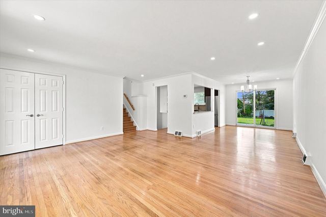 1411 SANDWOOD RD, Conshohocken, PA 19428