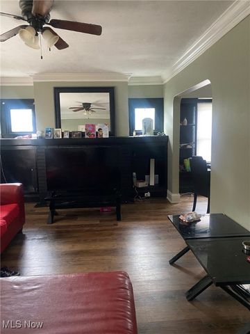 12711 Melgrove Avenue, Garfield Heights, OH 44105