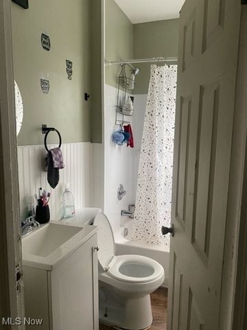 12711 Melgrove Avenue, Garfield Heights, OH 44105