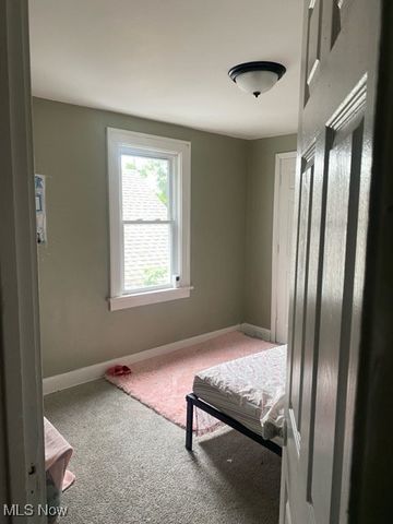 12711 Melgrove Avenue, Garfield Heights, OH 44105