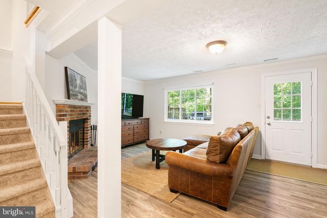 1624 SIERRA WOODS DR, Reston, VA 20194