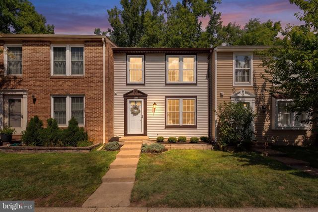 1624 SIERRA WOODS DR, Reston, VA 20194
