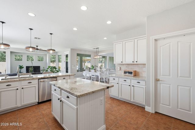 1961 S PHEASANT Drive, Gilbert, AZ 85295
