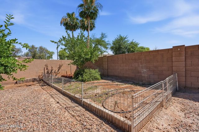 1961 S PHEASANT Drive, Gilbert, AZ 85295