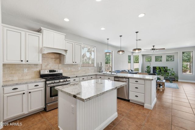 1961 S PHEASANT Drive, Gilbert, AZ 85295