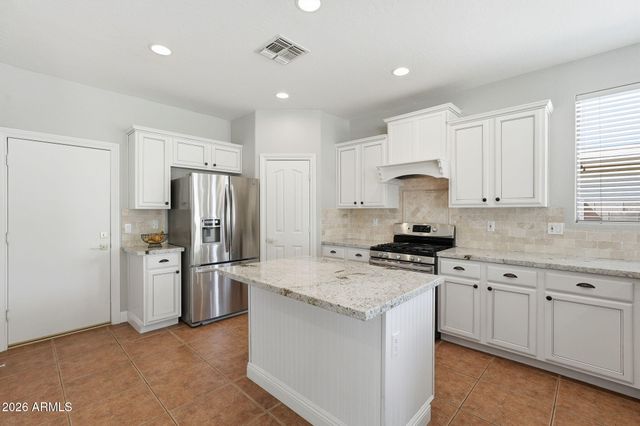 1961 S PHEASANT Drive, Gilbert, AZ 85295