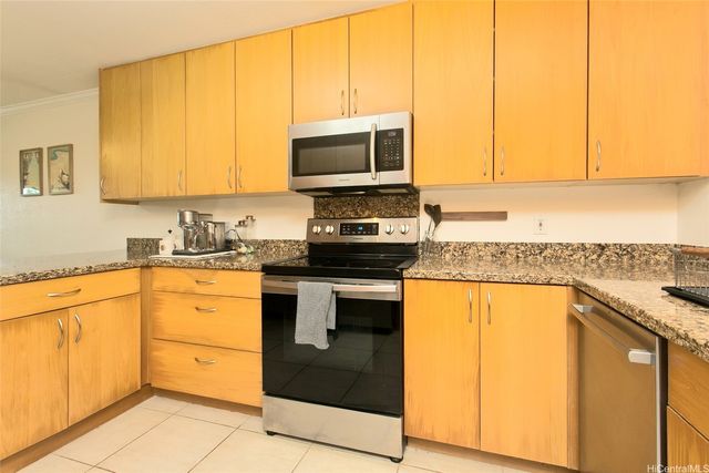 1111 Akipohe Street 13B, Kailua, HI 96734