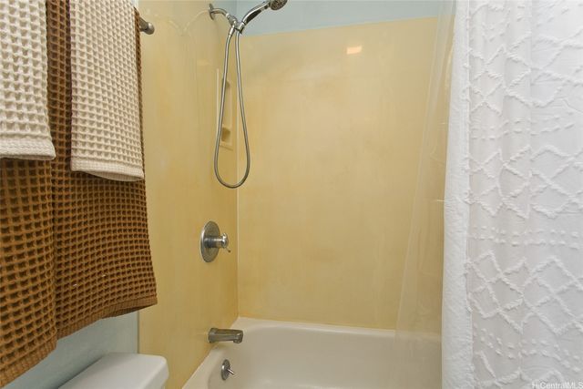 1111 Akipohe Street 13B, Kailua, HI 96734