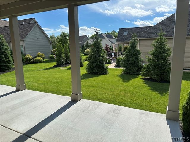 103 Brockton Ridge, Amherst, NY 14221