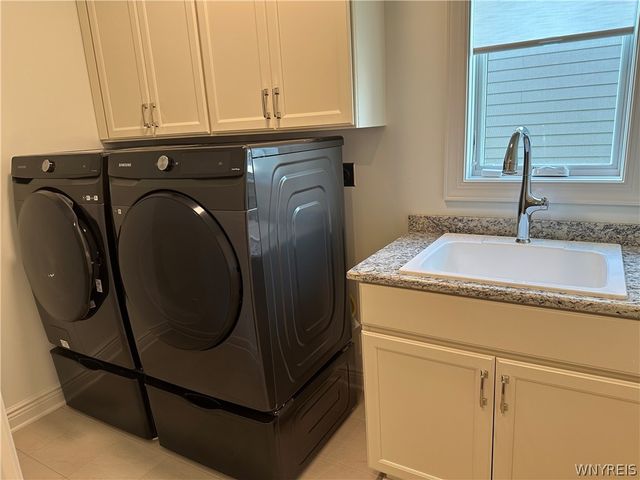 103 Brockton Ridge, Amherst, NY 14221
