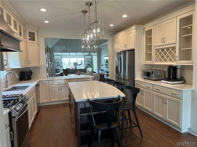 103 Brockton Ridge, Amherst, NY 14221