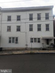 418 E NORWEGIAN ST, Pottsville, PA 17901