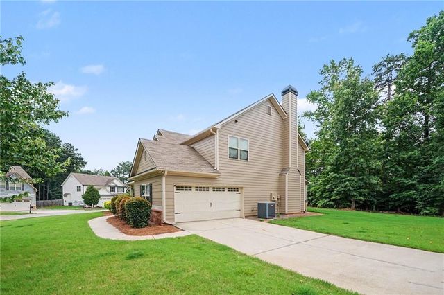 611 Little Bluestem Trail, Hoschton, GA 30548