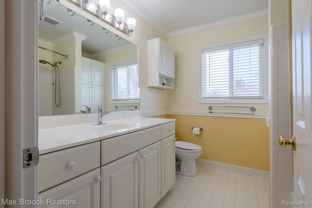 906 McLean Avenue, Royal Oak, MI 48067