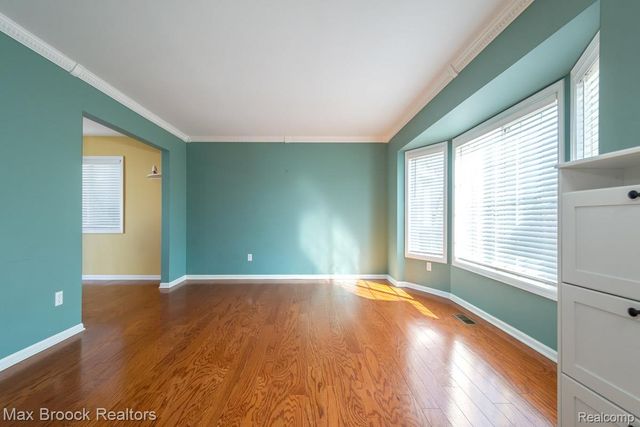 906 McLean Avenue, Royal Oak, MI 48067