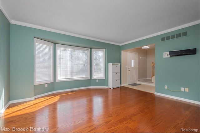 906 McLean Avenue, Royal Oak, MI 48067