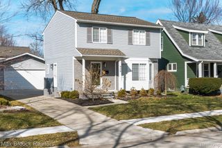 906 McLean Avenue, Royal Oak, MI 48067