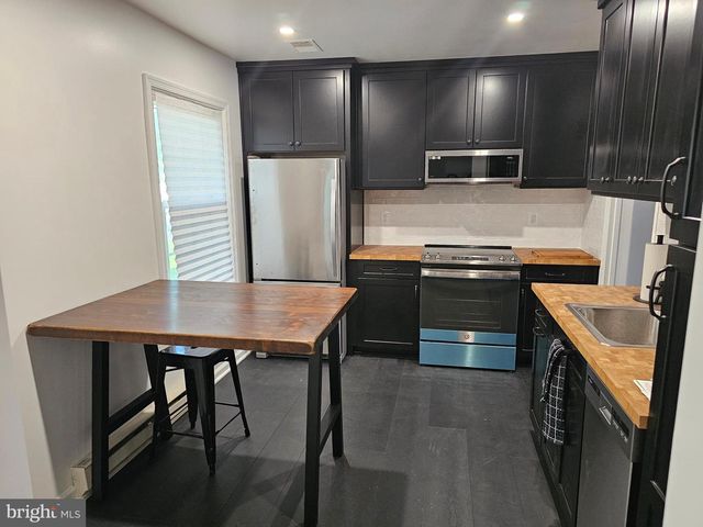 309 ROCK SPRING DR SW, Leesburg, VA 20175