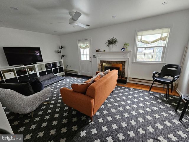 309 ROCK SPRING DR SW, Leesburg, VA 20175