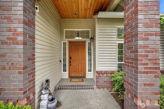 18331 E Countryclub Drive, Arlington, WA 98223