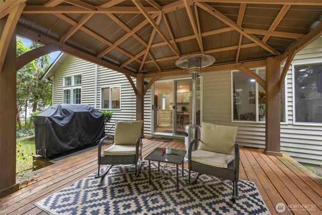 18331 E Countryclub Drive, Arlington, WA 98223