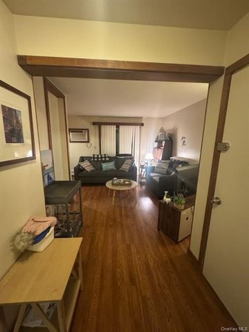 7 Ivy Court B, Fishkill, NY 12524