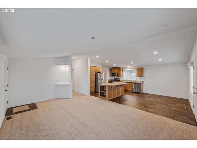 649 S Marple, Coos Bay, OR 97420