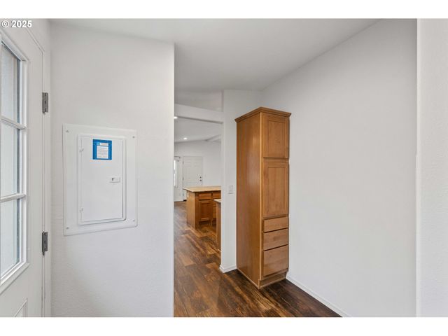 649 S Marple, Coos Bay, OR 97420