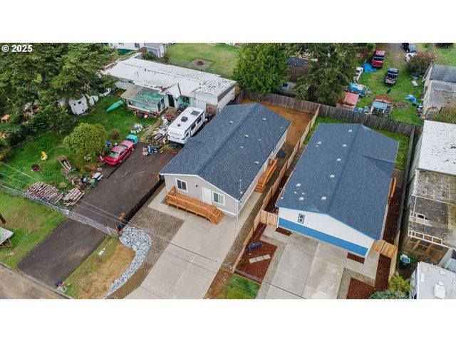 649 S Marple, Coos Bay, OR 97420