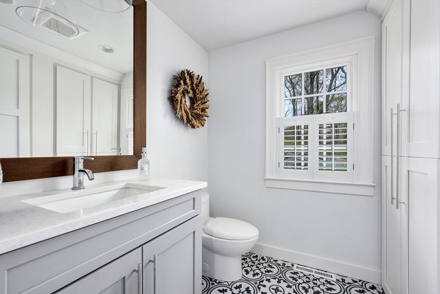 79 Sturgis, Barnstable, MA 02630