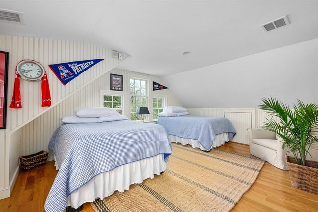 79 Sturgis, Barnstable, MA 02630