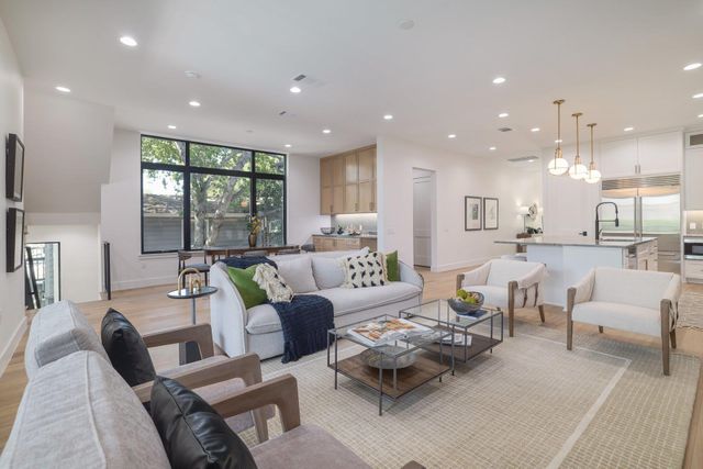 2411 McCall RD, Austin, TX 78703